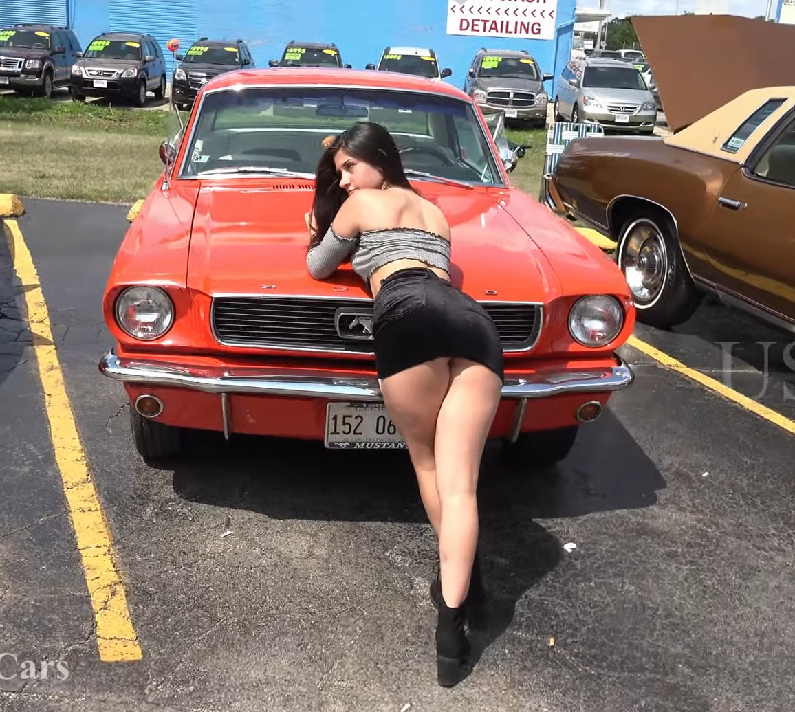 Hot Women & Muscle Cars –  Women Show Off Cars